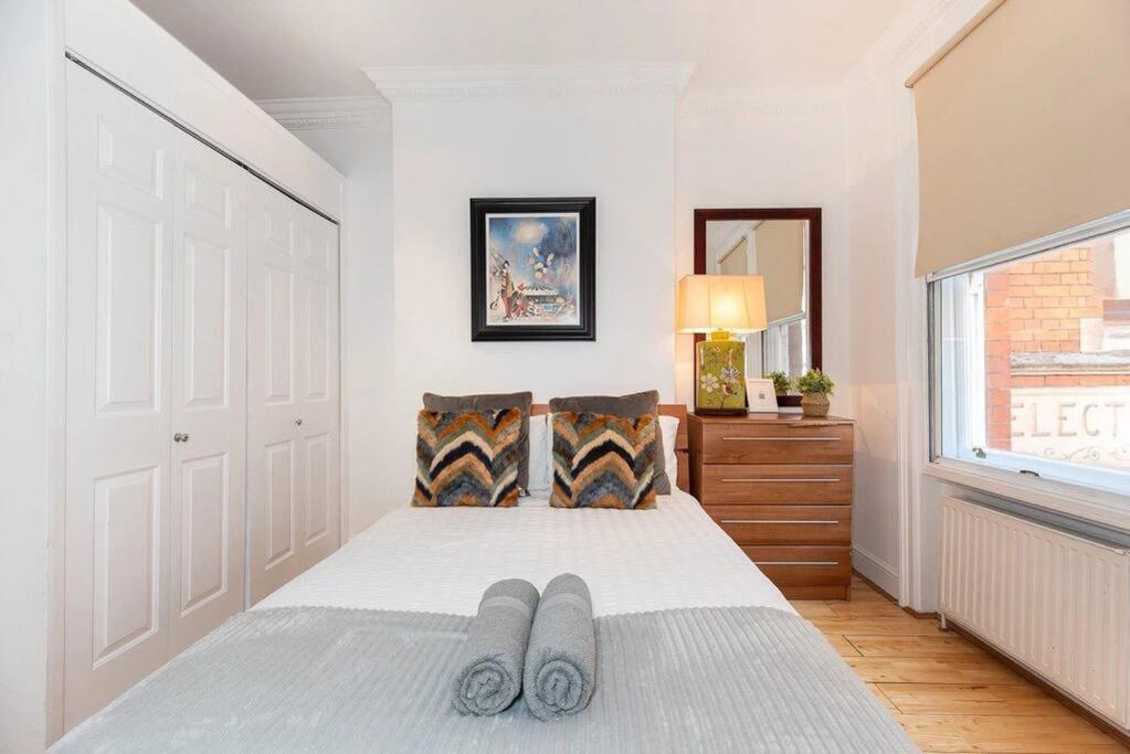 Discover London Central 2 Bedroom In Kensington 外观 照片