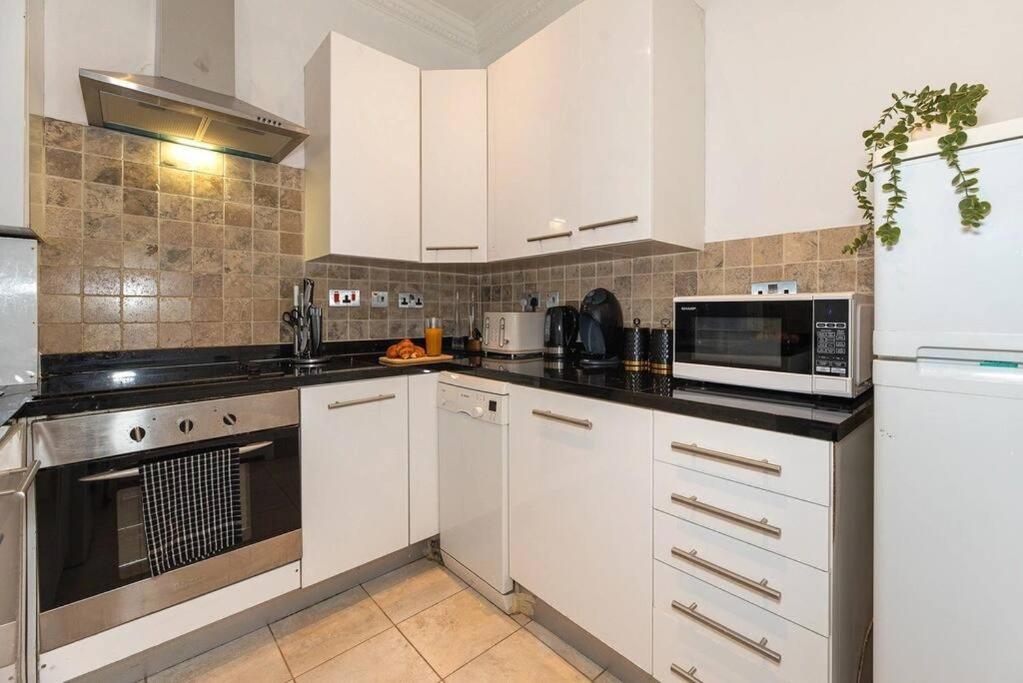 Discover London Central 2 Bedroom In Kensington 外观 照片